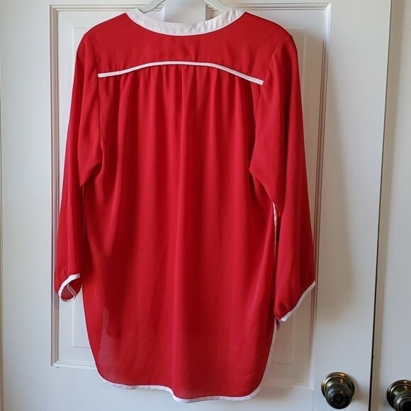 COLLECTIVE CONCEPTS FLOWY RED SHIRT CREAM CONTRAST PIPING MEDIUM - Picture 5 of 6